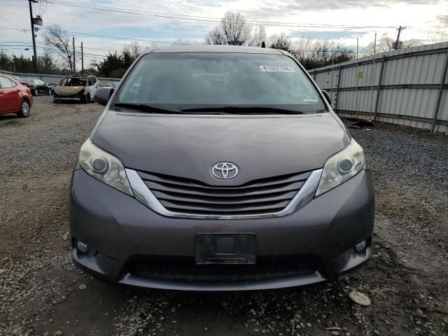 2017 Toyota Sienna LE