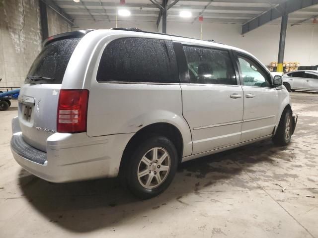 2010 Chrysler Town & Country Touring Plus