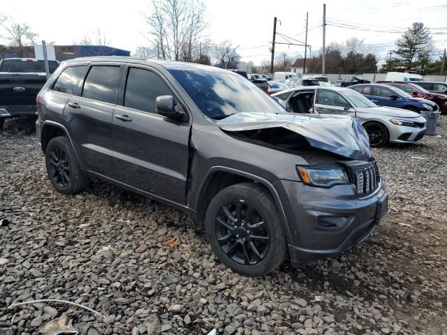 2020 Jeep Grand Cherokee Laredo