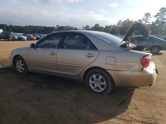 2005 Toyota Camry LE