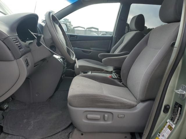 2007 Toyota Sienna CE