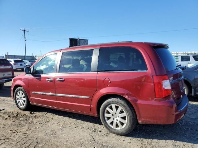 2012 Chrysler Town & Country Touring L