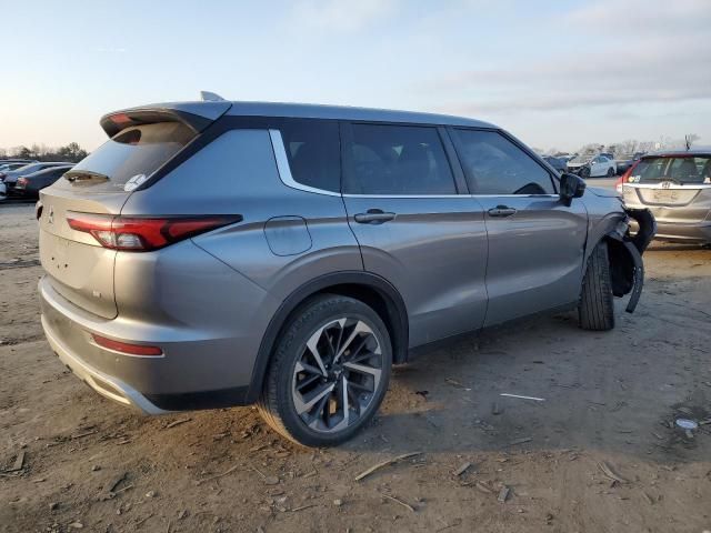 2022 Mitsubishi Outlander SE