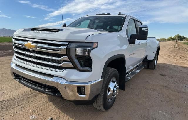 2024 Chevrolet Silverado K3500 LT