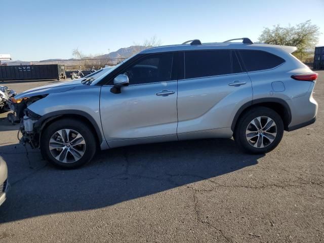 2021 Toyota Highlander XLE