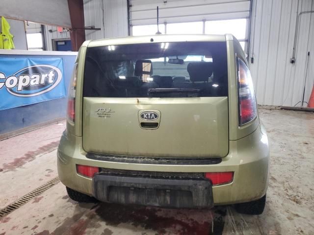 2010 KIA Soul +