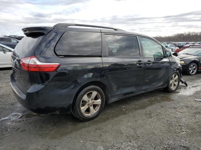 2015 Toyota Sienna LE