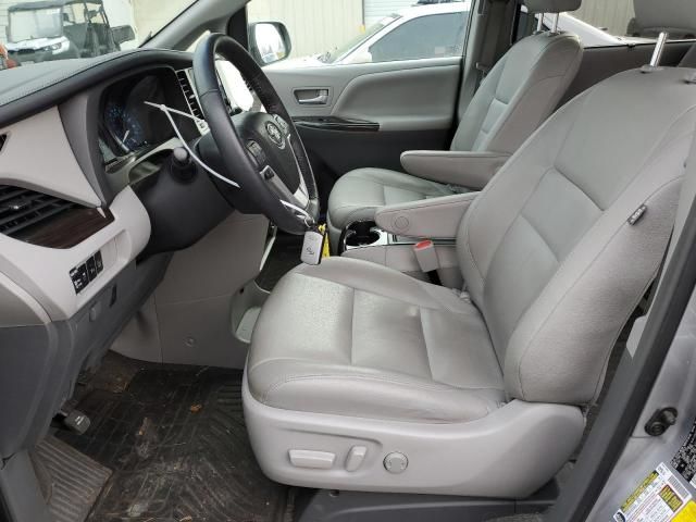 2015 Toyota Sienna XLE