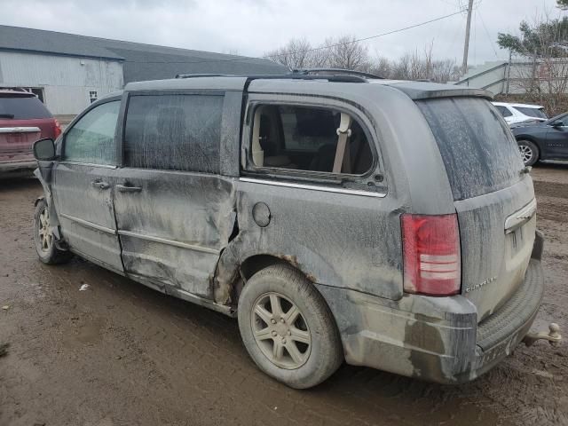 2010 Chrysler Town & Country Touring