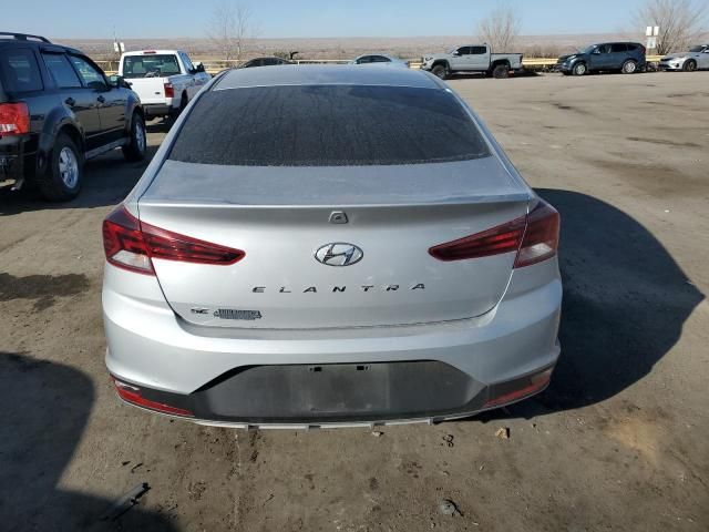 2020 Hyundai Elantra SE