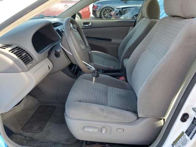 2005 Toyota Camry LE