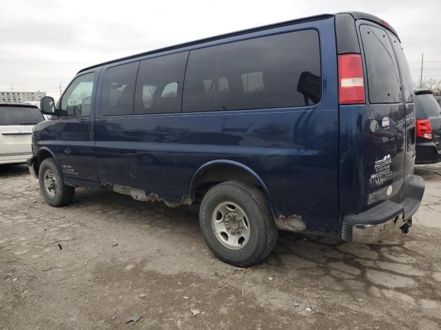 2004 Chevrolet Express G2500