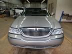 2005 Lincoln Town Car Signature Limited