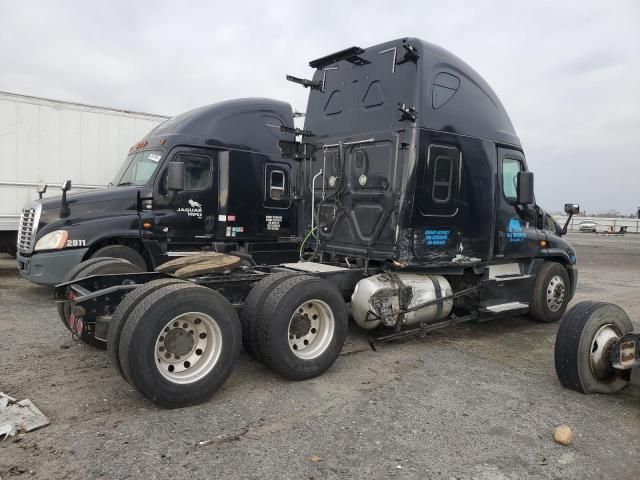 2014 Freightliner Cascadia 125