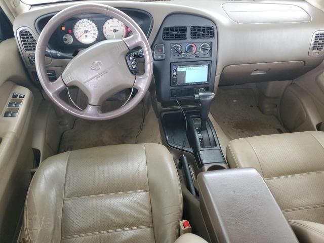 2000 Nissan Pathfinder LE