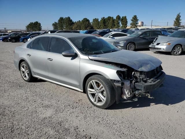 2012 Volkswagen Passat SEL