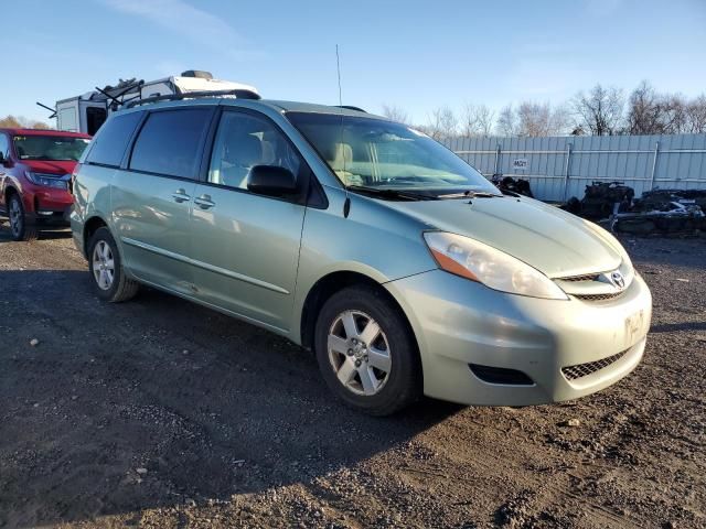 2009 Toyota Sienna CE