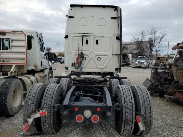 2023 Freightliner Cascadia 126