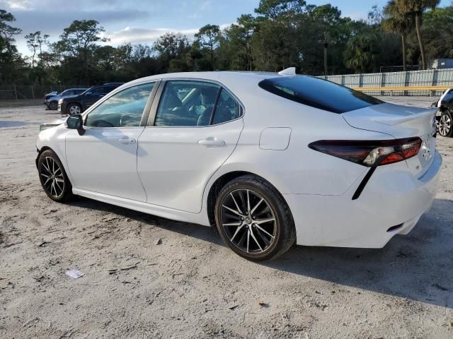 2021 Toyota Camry SE