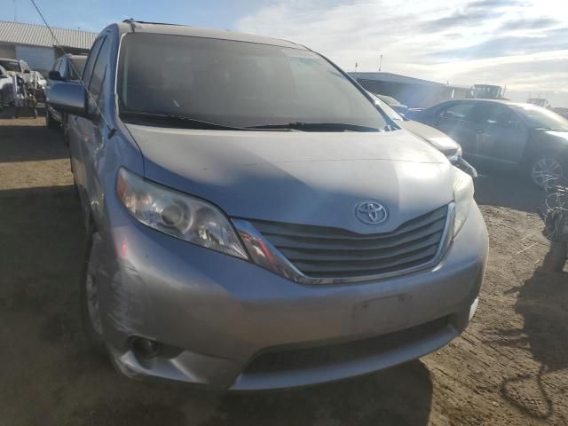 2012 Toyota Sienna XLE