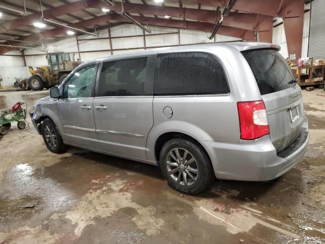 2015 Chrysler Town & Country S