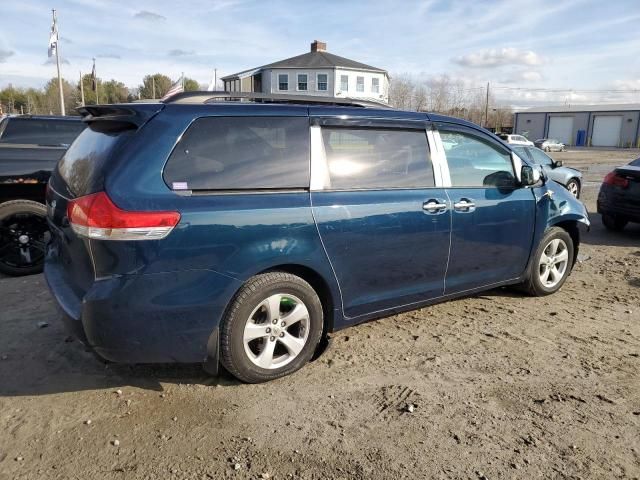 2012 Toyota Sienna LE