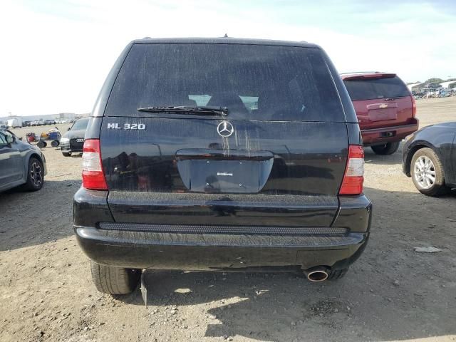 2002 Mercedes-Benz ML 320