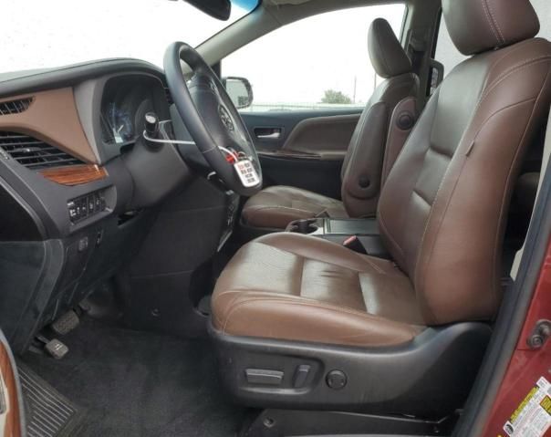 2015 Toyota Sienna XLE