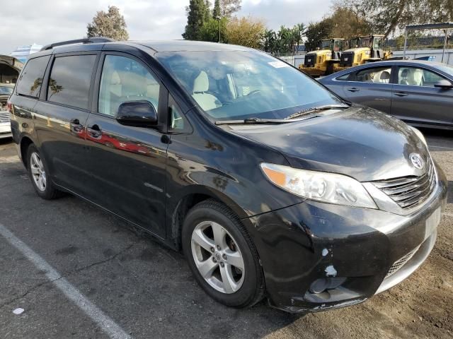 2015 Toyota Sienna LE