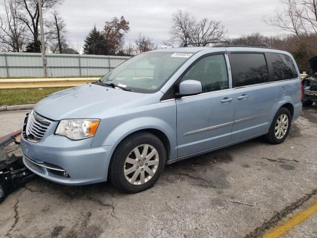 2013 Chrysler Town & Country Touring