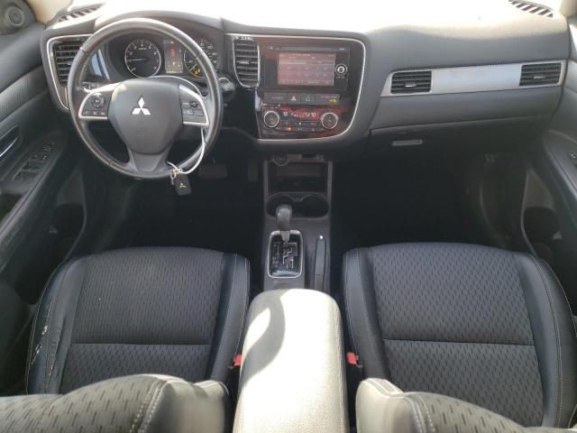 2015 Mitsubishi Outlander SE