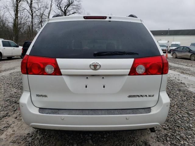 2008 Toyota Sienna XLE