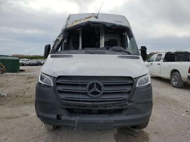 2021 Mercedes-Benz Sprinter 2500