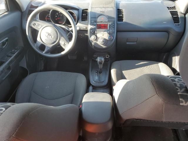 2010 KIA Soul +