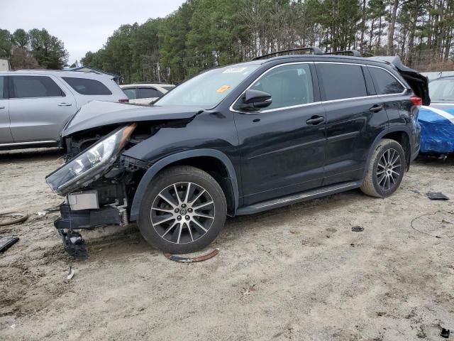 2017 Toyota Highlander SE