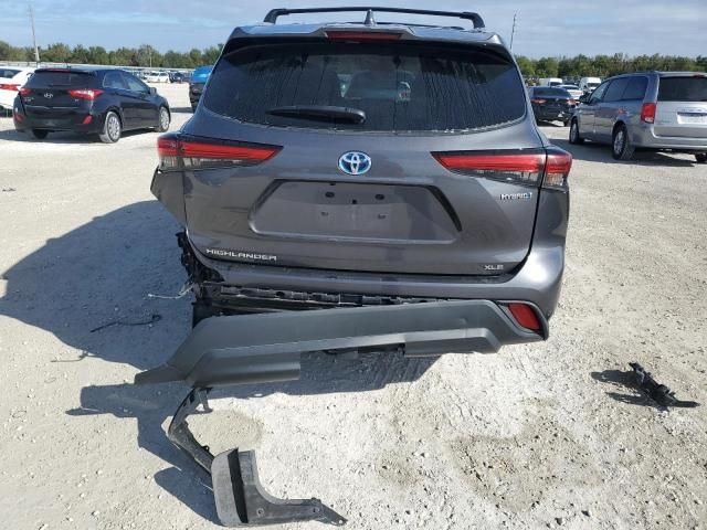 2022 Toyota Highlander Hybrid XLE