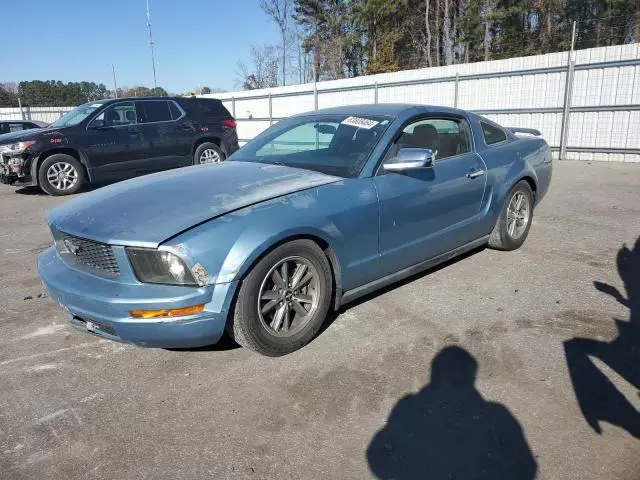 2005 Ford Mustang