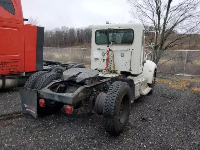 2014 Peterbilt 337