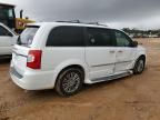 2016 Chrysler Town & Country Touring L