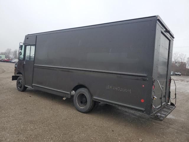 2009 Freightliner Chassis M Line WALK-IN Van