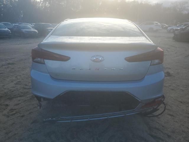 2020 Hyundai Elantra SE