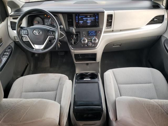 2015 Toyota Sienna LE