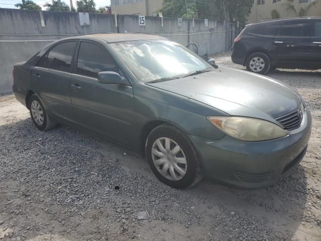 2005 Toyota Camry LE