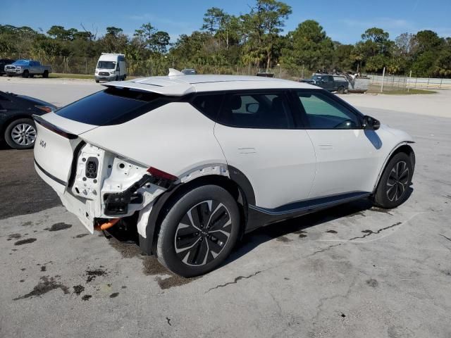 2024 KIA EV6 Light