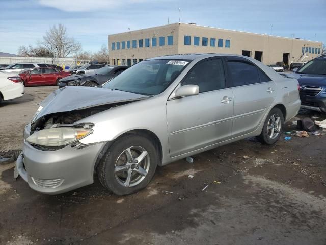 2005 Toyota Camry LE