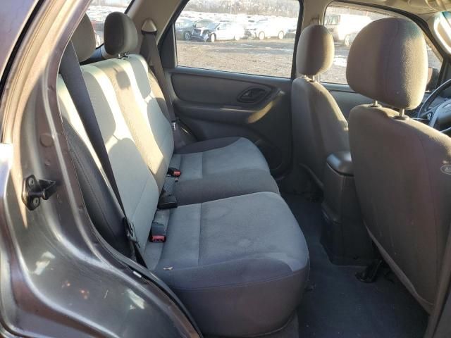 2004 Ford Escape XLS