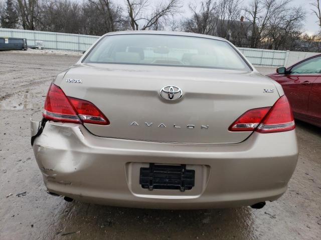 2005 Toyota Avalon XL