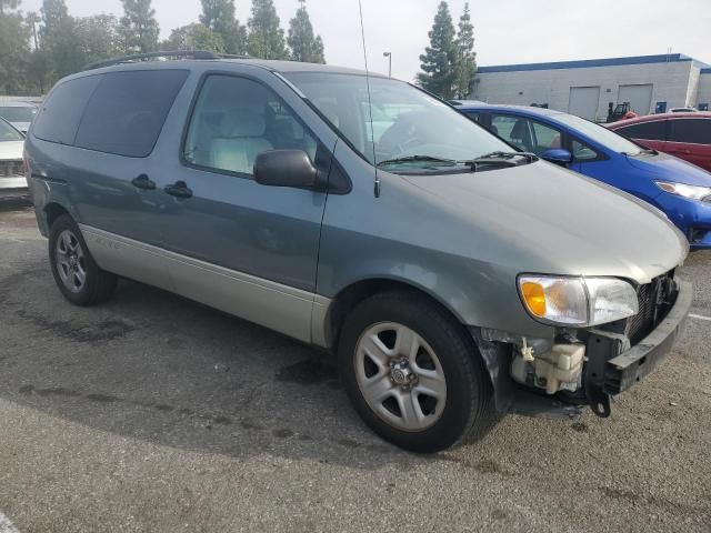 1998 Toyota Sienna LE