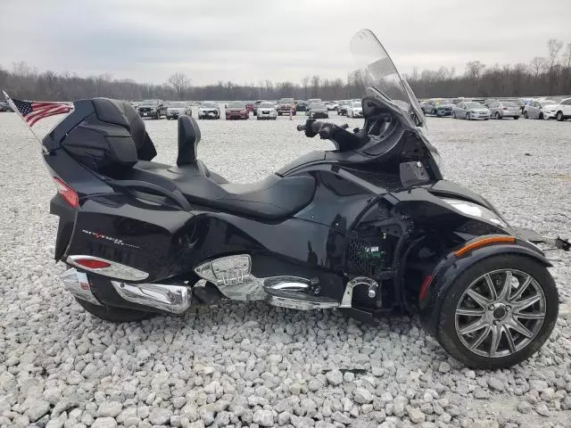 2014 Can-Am Spyder Roadster RT