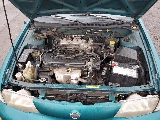 1999 Nissan Sentra Base